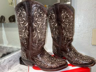 Cowboy boot / belt