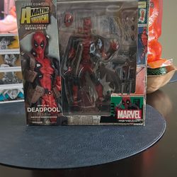 Revoltech Deadpool