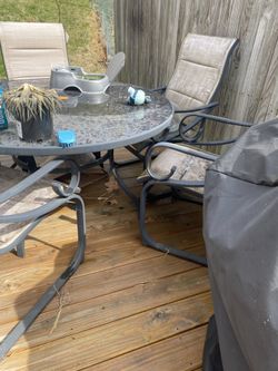 Outdoor Glass Table And Chairs 