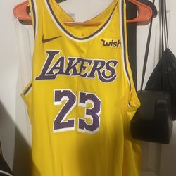 Nike Authentic laker jersey 23 size xtra large
