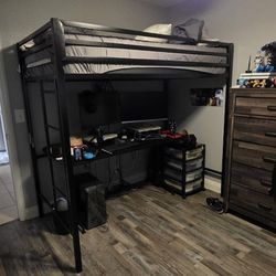 2 Loft Beds With Or Without Mattresses 