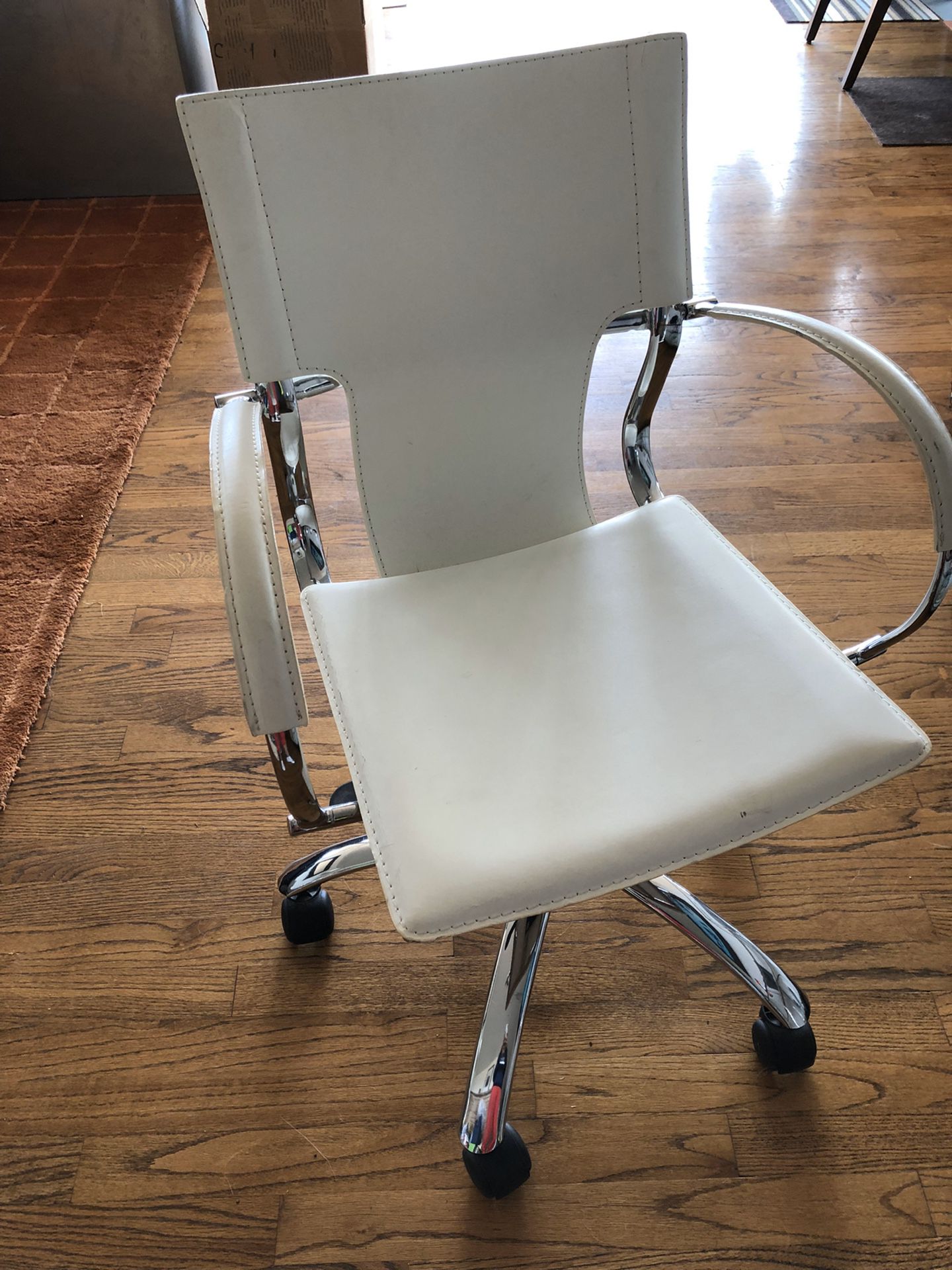 White Modern Leather Like Desk Adjustable Swivel Chair