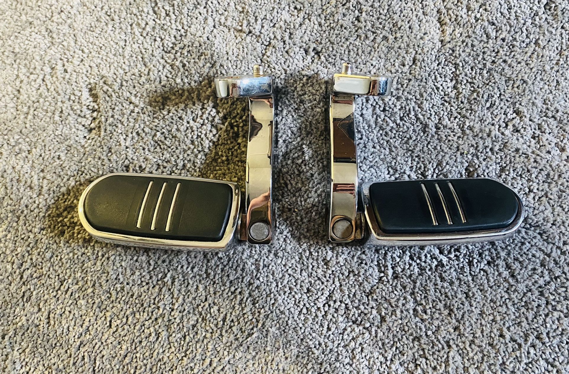 Motorcycle Foot Pegs Chrome