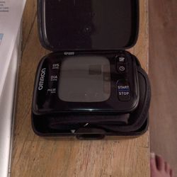 Omron RS7 Intelli Sense Connected