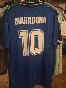 VINTAGE ARGENTINA SOCCER JERSEY (MARADONA)