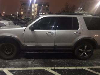 2004 Ford Explorer