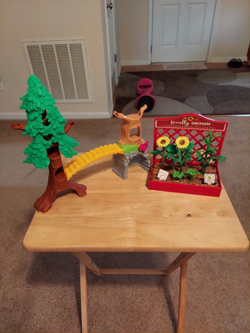 Garden And Treehouse