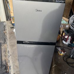 Small Refrigerator 