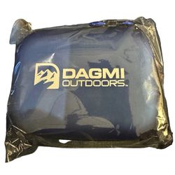 Dagmi Outdoors Emergency Mylar Thermal Blanket 4 Pack. Space Blankets for Surviv