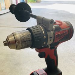 Milwaukee Hammer/drill M18 Brushless