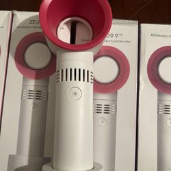 Lash Fan And Lash Shampoo Bottles 