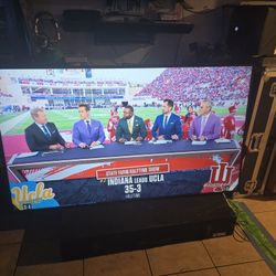 75" 4K Samsung UHDTV