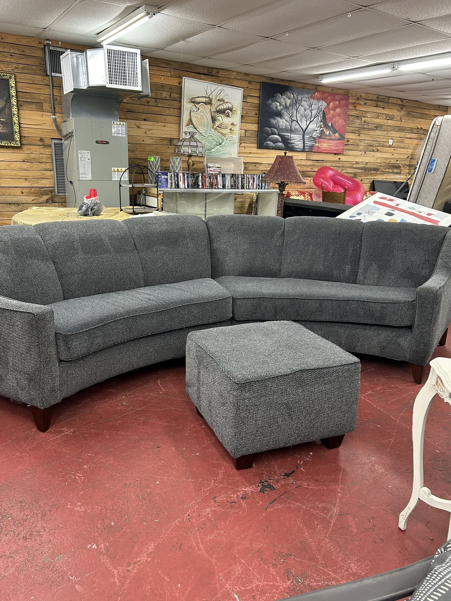 Gray Sectional With Ottoman 