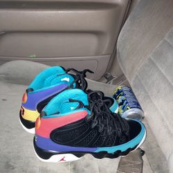 Jordan Retro 9s (Dream It Do It Edition ) Size 6 In Boys