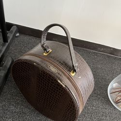 Round Hat Box 
