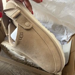 Uggs Size 5 big kids