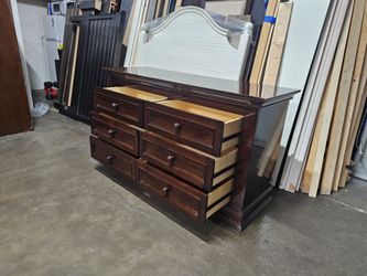 Dark Cherry Wood 6-Drawer Dresser