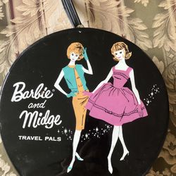 Rare Early 1960’s Vintage Barbie & Midge Round Black Hat Box Carry Case Doll Travel Pal