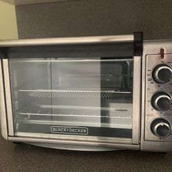 Black And Decker Toaster Oven Air Fryer for Sale in Linden, NJ