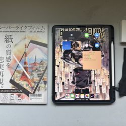 iPad Pro 12.9” (2022) and Apple Pencil w/ other accessories!