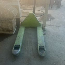 Pallet Jack 5.500 Lbs