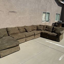 Sectional couch