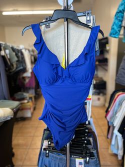 Women’s bathing suits