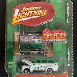 Johnny Lightning Classic Gold Collection - 50 Chevy Suburban St Patrick’s Day Rare!