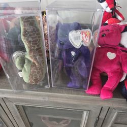 Ty Bean Collectibles - Over 60 pieces.