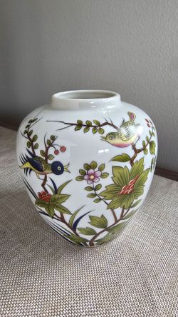 Andrea by Sadek Japan Porcelain Vase #5523 Bird Floral Chinoiserie Vintage