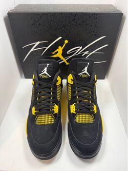 Jordan 4 Thunder (2023)