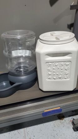 Dog Or Cat Countainer, Water ,food