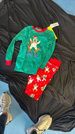 New Pajama Boys Size 10
