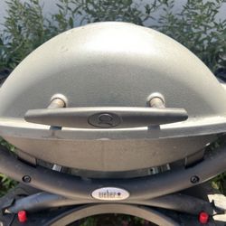 Weber Electric Grill. Q1400 Electric Grill Graphite