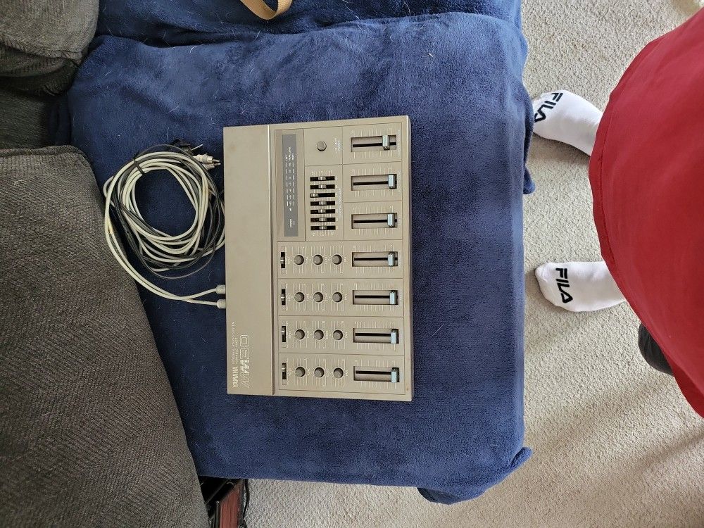 Yamaha MM30 Personal Studio System Mixer.