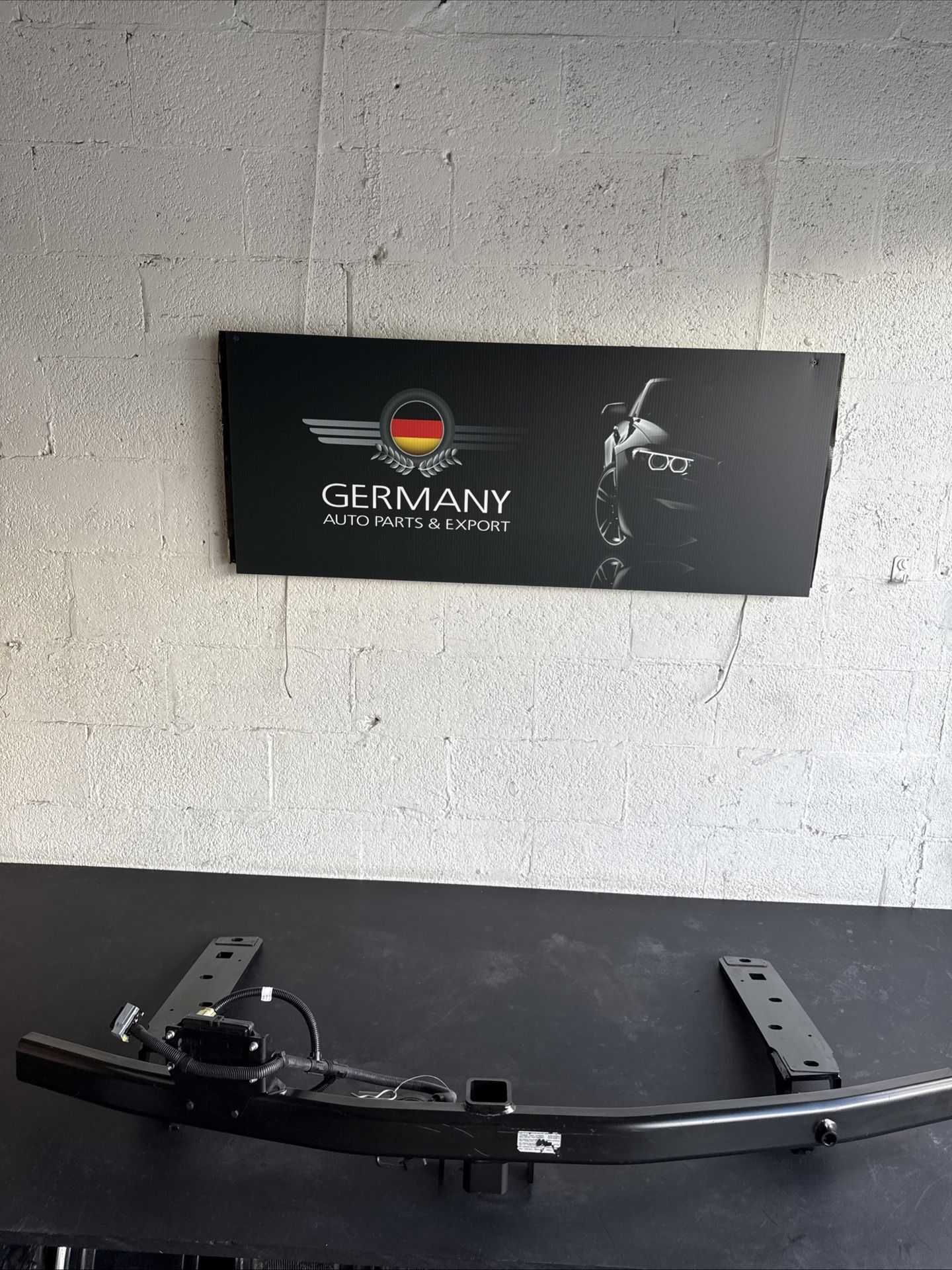 Maserati Levante 17-23 Rear Tow Bar Hitch Oem