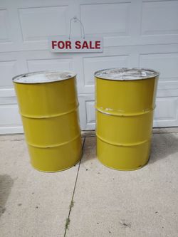 Barrel's 55 gallon barrel y'all $50.00 bucks each and clean inside 👍 💯 peace Dion