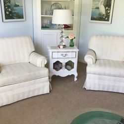 Flex Steel Club Chairs