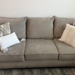 Like new furniture set