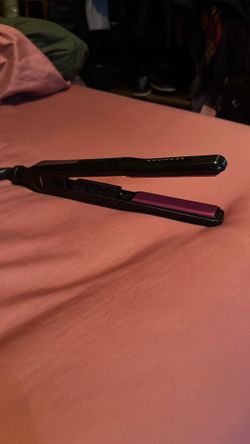 Sephora 1” hair straightener styler heat tool