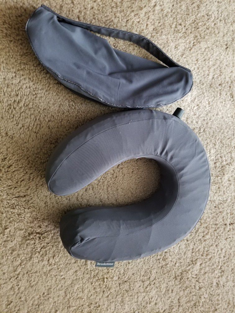 Brookstone Self Inflating Pillow With Carrying Case Travel Airplane Flight Sleep 