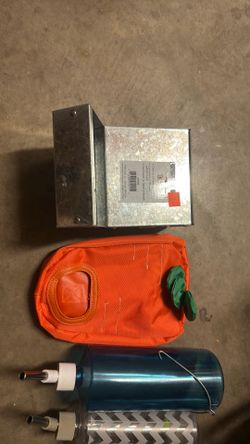 Guinea pig and rabbit  feeders/water dispensers