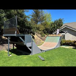 6ft Tall skateboard Miniramp