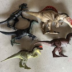 Multiple Jurassic World Dinosaurs 