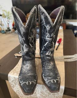 Lady’s Cowboy boots