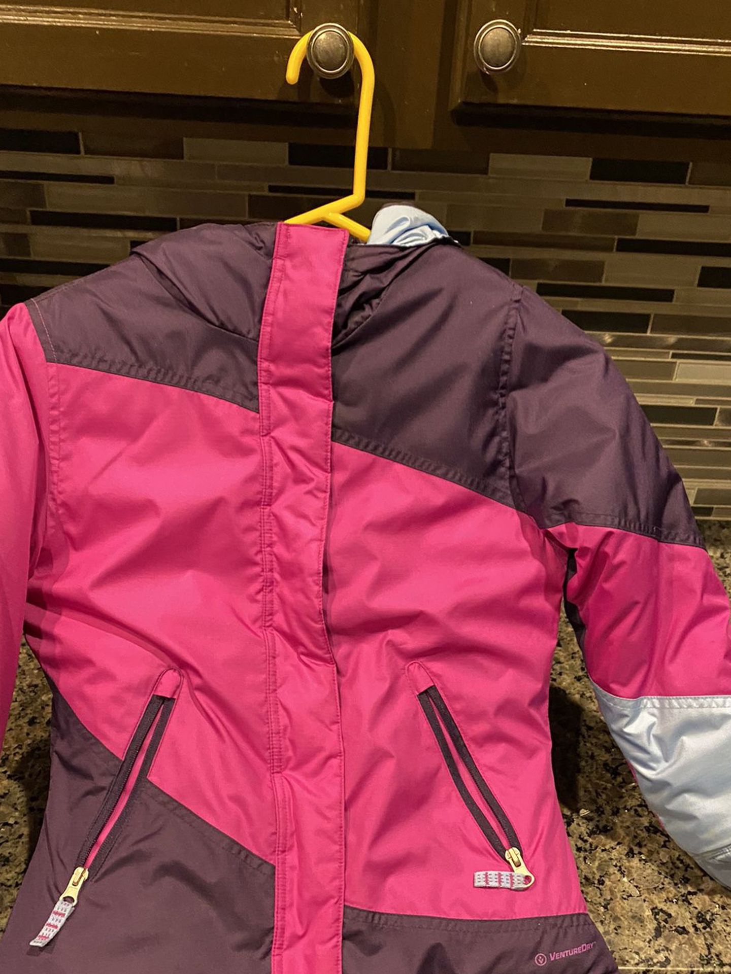 Girls snow jacket and gloves