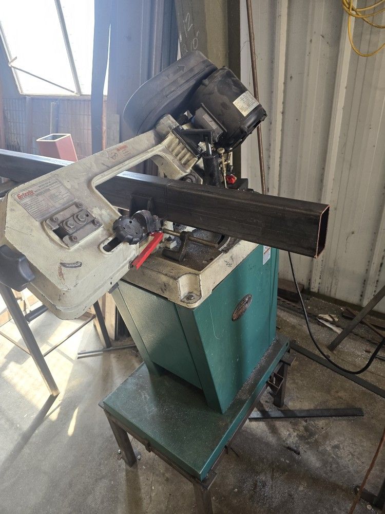 Swivel Head Bandsaw