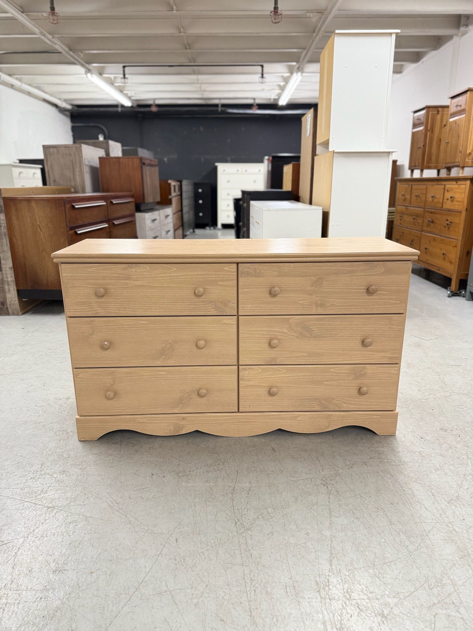 Cute Light Wood 6 Drawer Dresser