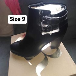 New Women’s Boots Size 9