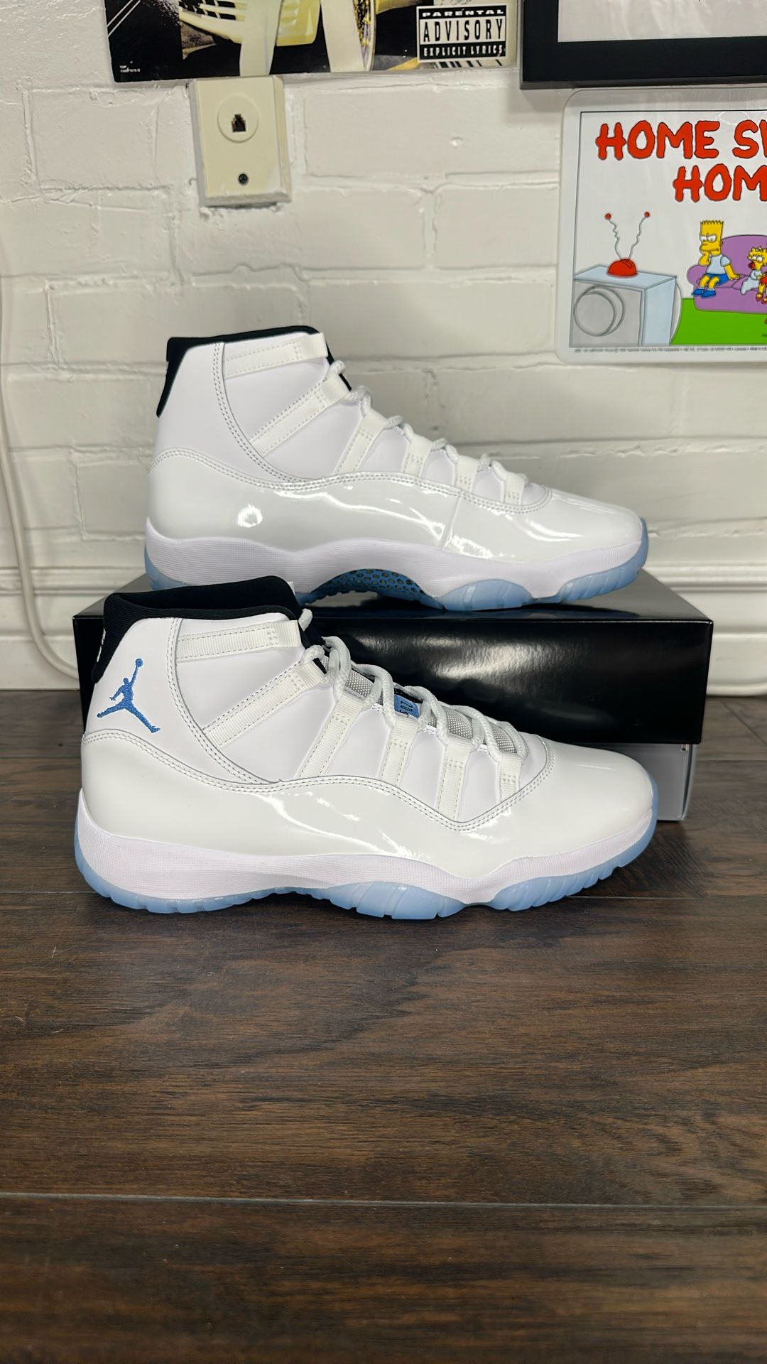 Jordan 11 Legend Blue